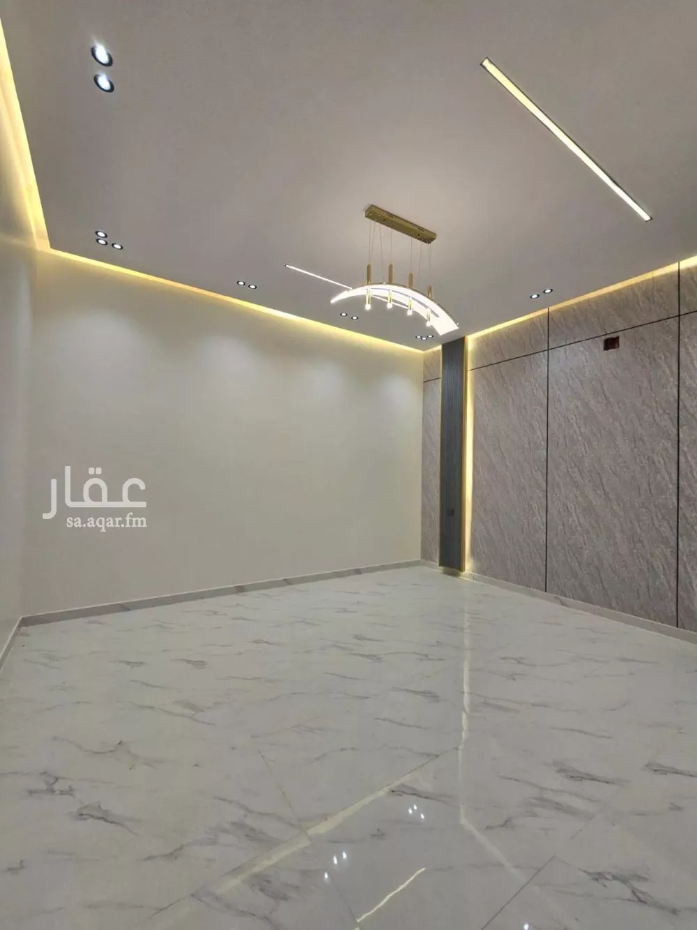 4 bedroom floor in Al Janadriyah 4