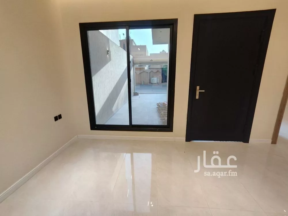 فيلا 5 غرف في العريجاء الغربية 5