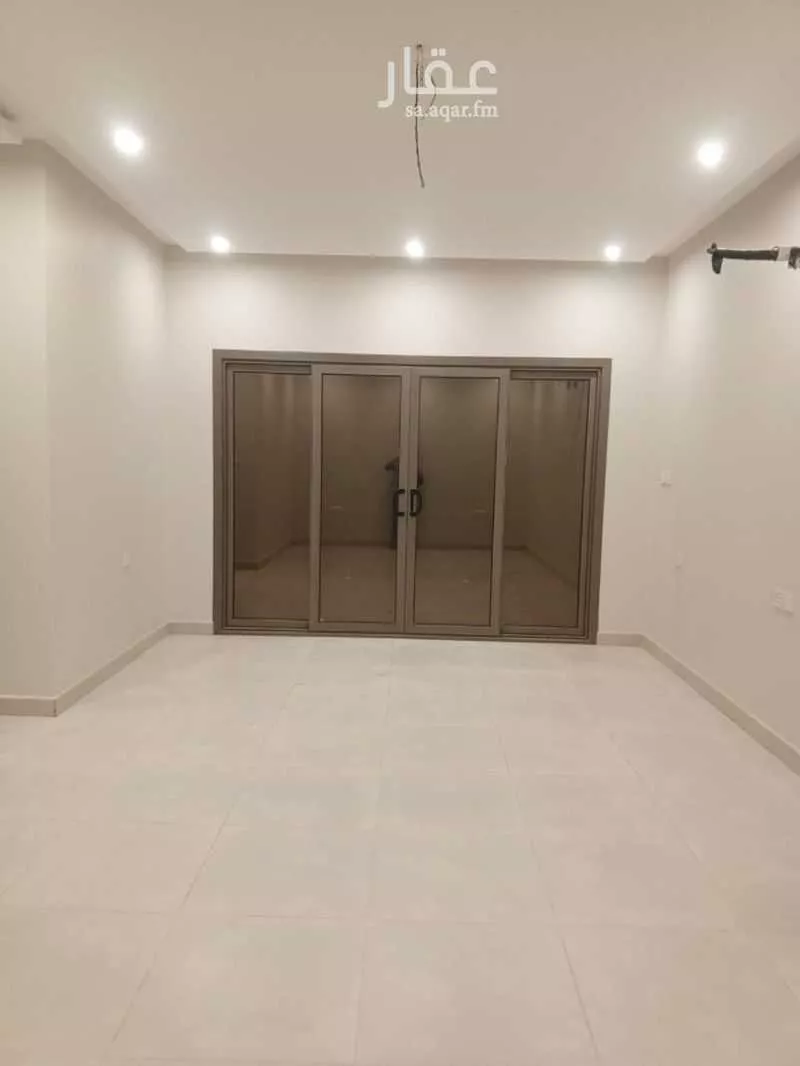 شقة 4 غرف في طيبة 1