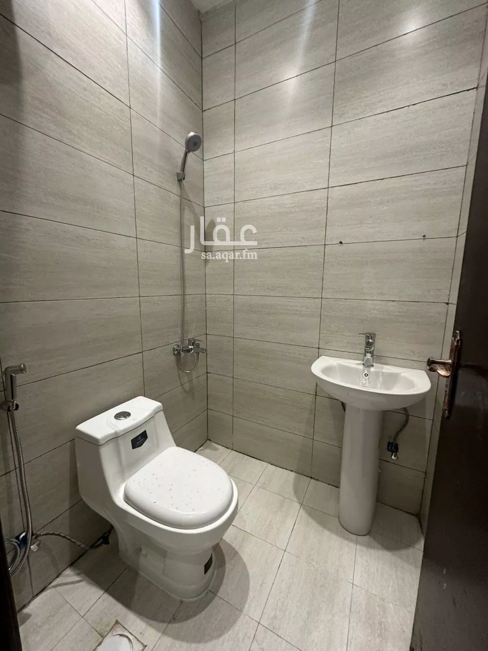 شقة 1 غرف في ظهرة لبن 3