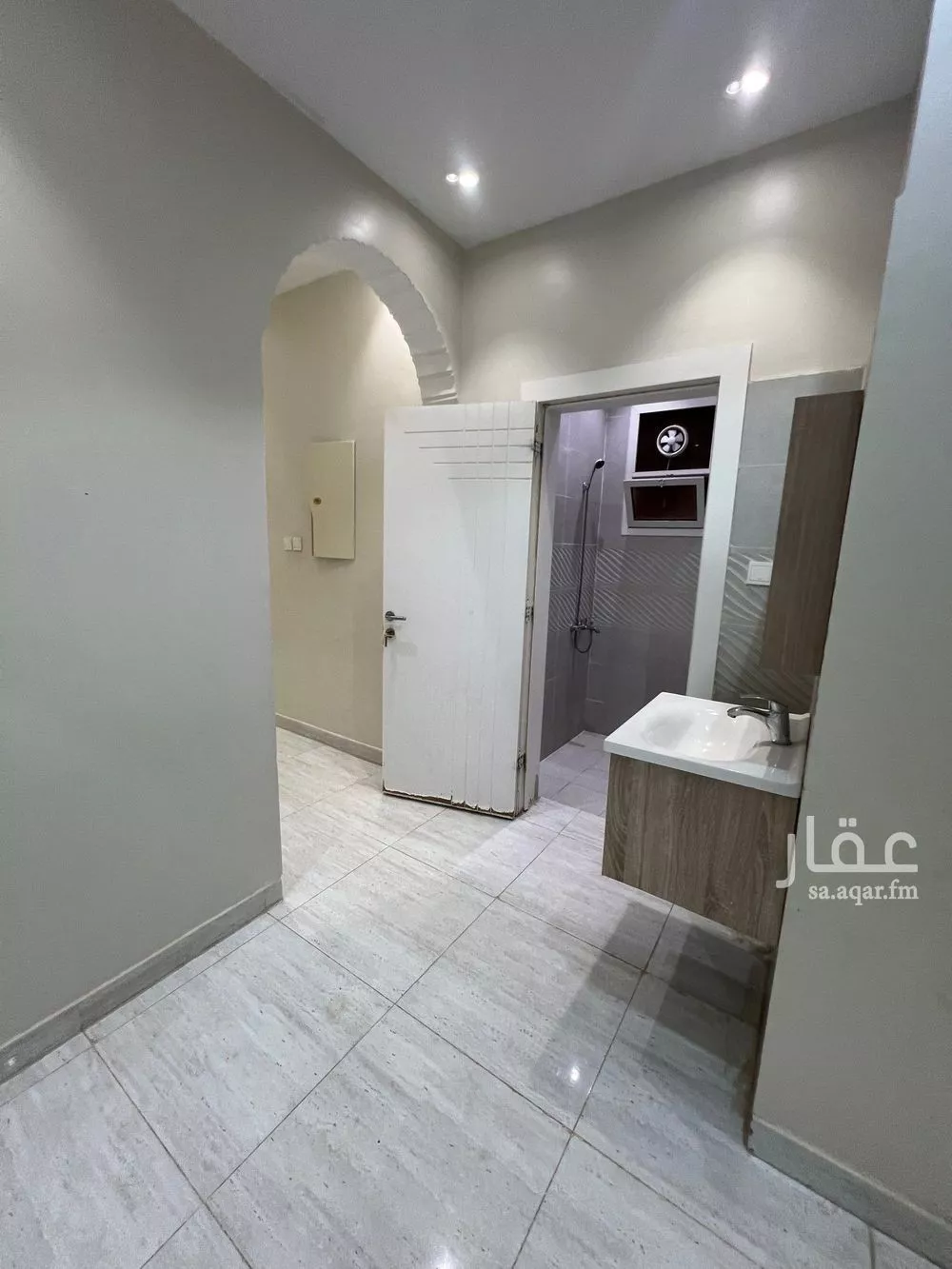 دور 5 غرف في أحد 3