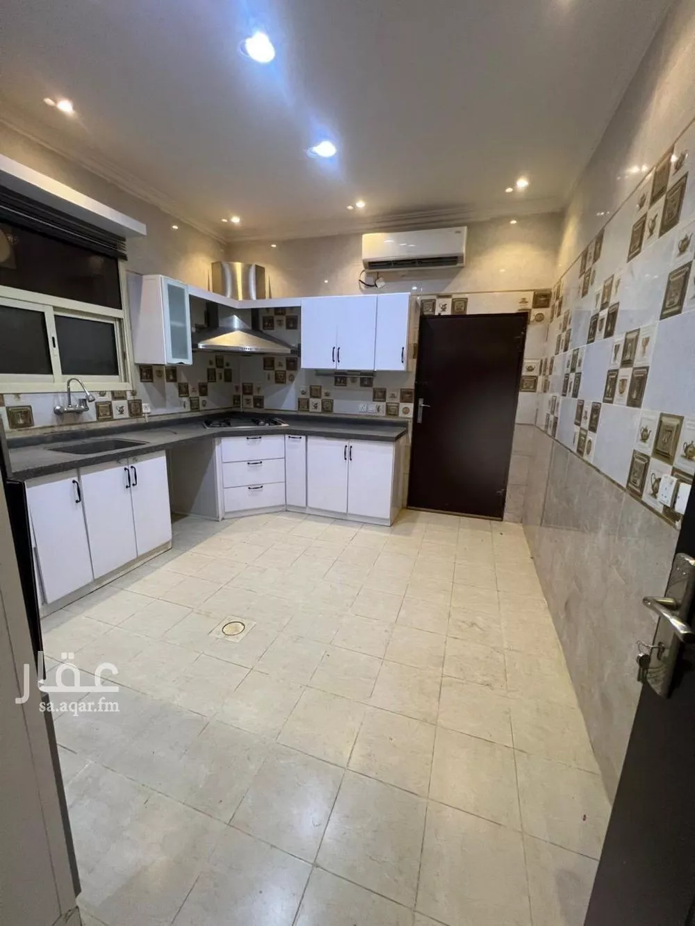 7 bedroom villa in Al Hazm, Riyadh 9