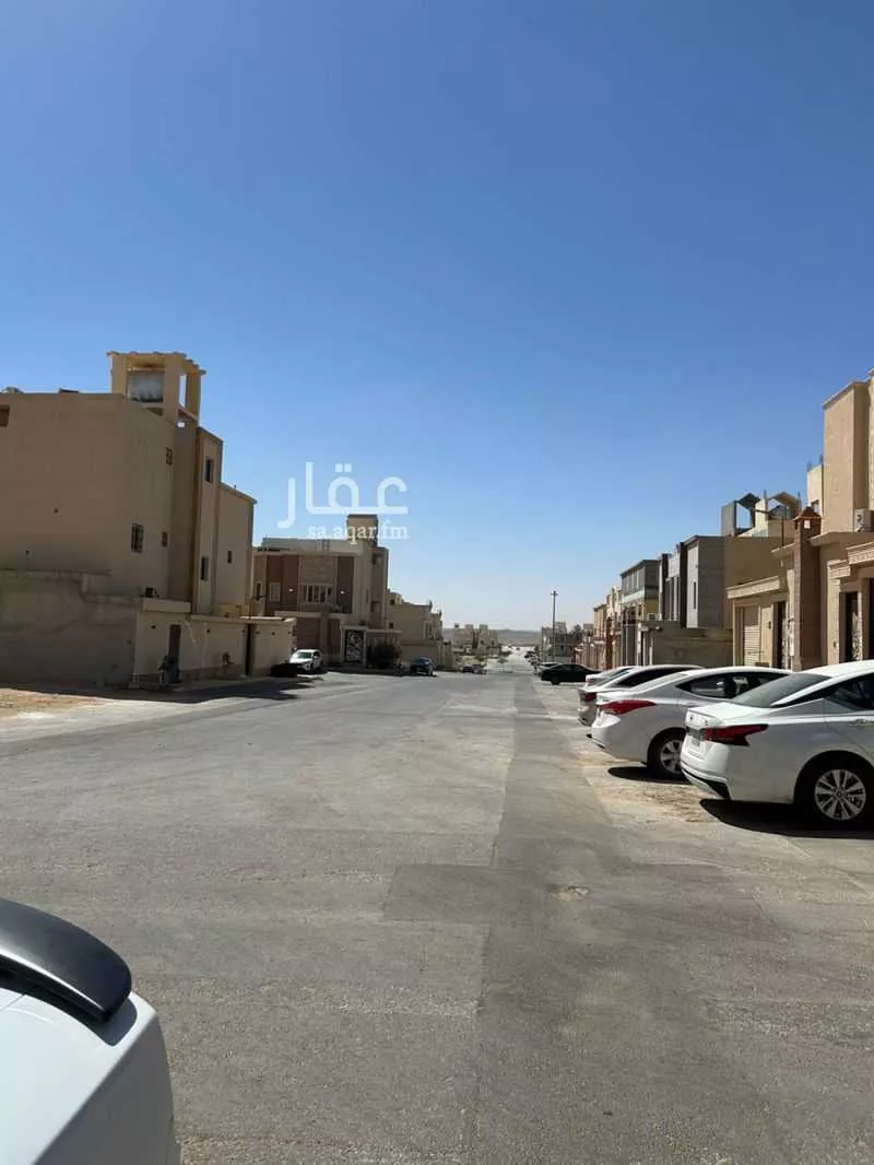 4 bedroom villa in Dhahrat Laban, Riyadh 2