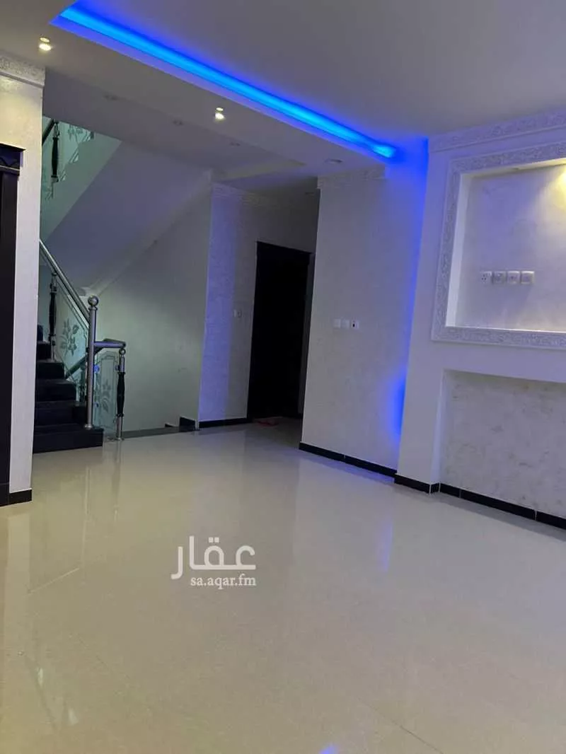 4 bedroom villa in Dhahrat Laban, Riyadh