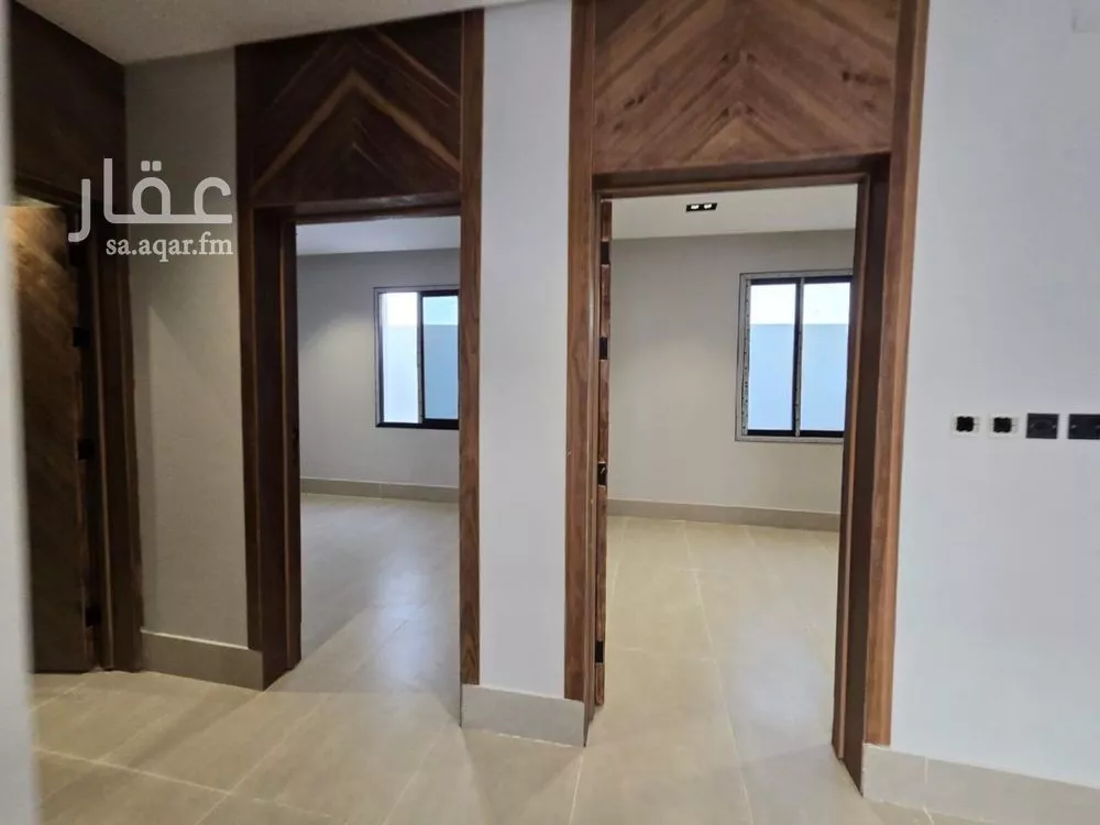 فيلا 5 غرف في عكاظ 4