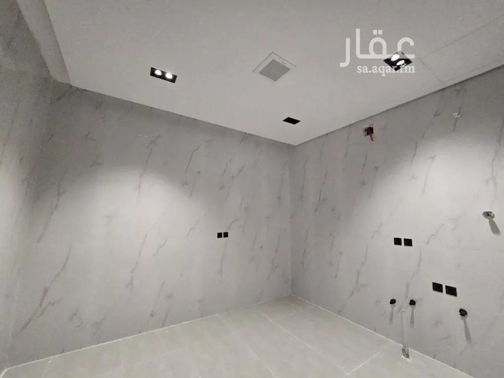 5 bedroom villa in Okaz 3