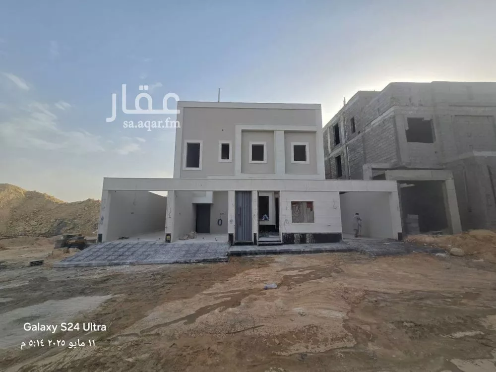 3 bedroom floor in Taibah 1