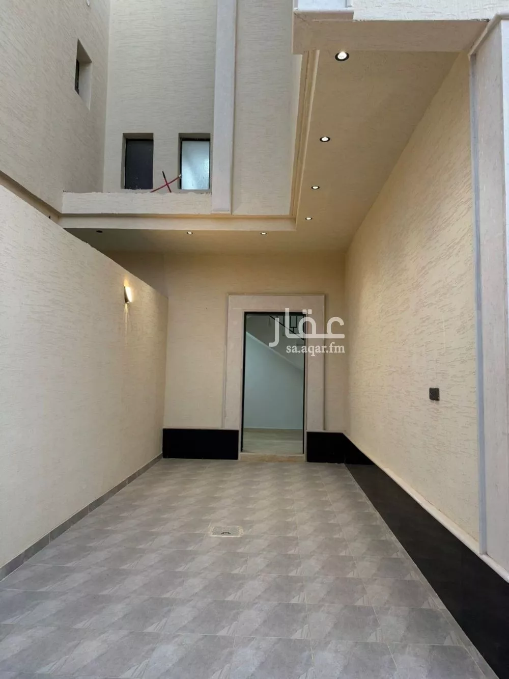 دور 5 غرف في أحد 3