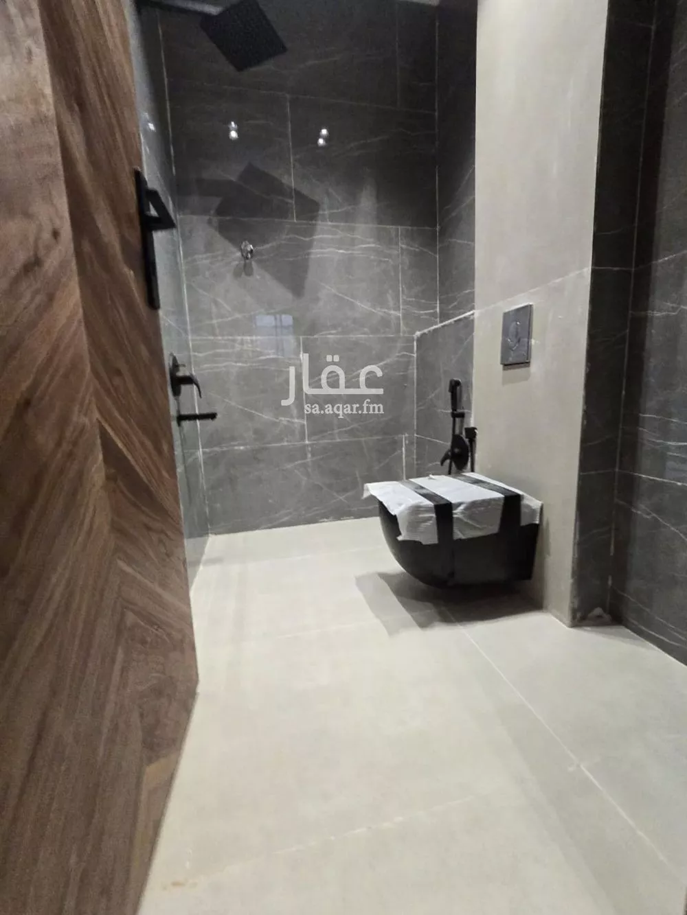 فيلا 5 غرف في عكاظ 5