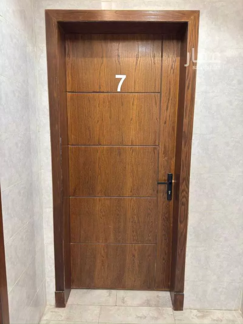 شقة 1 غرف في الثقبة 4