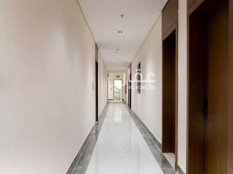 شقة 5 غرف في الحمرا 3