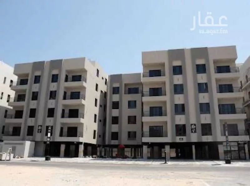 شقة 5 غرف في الحمرا 4