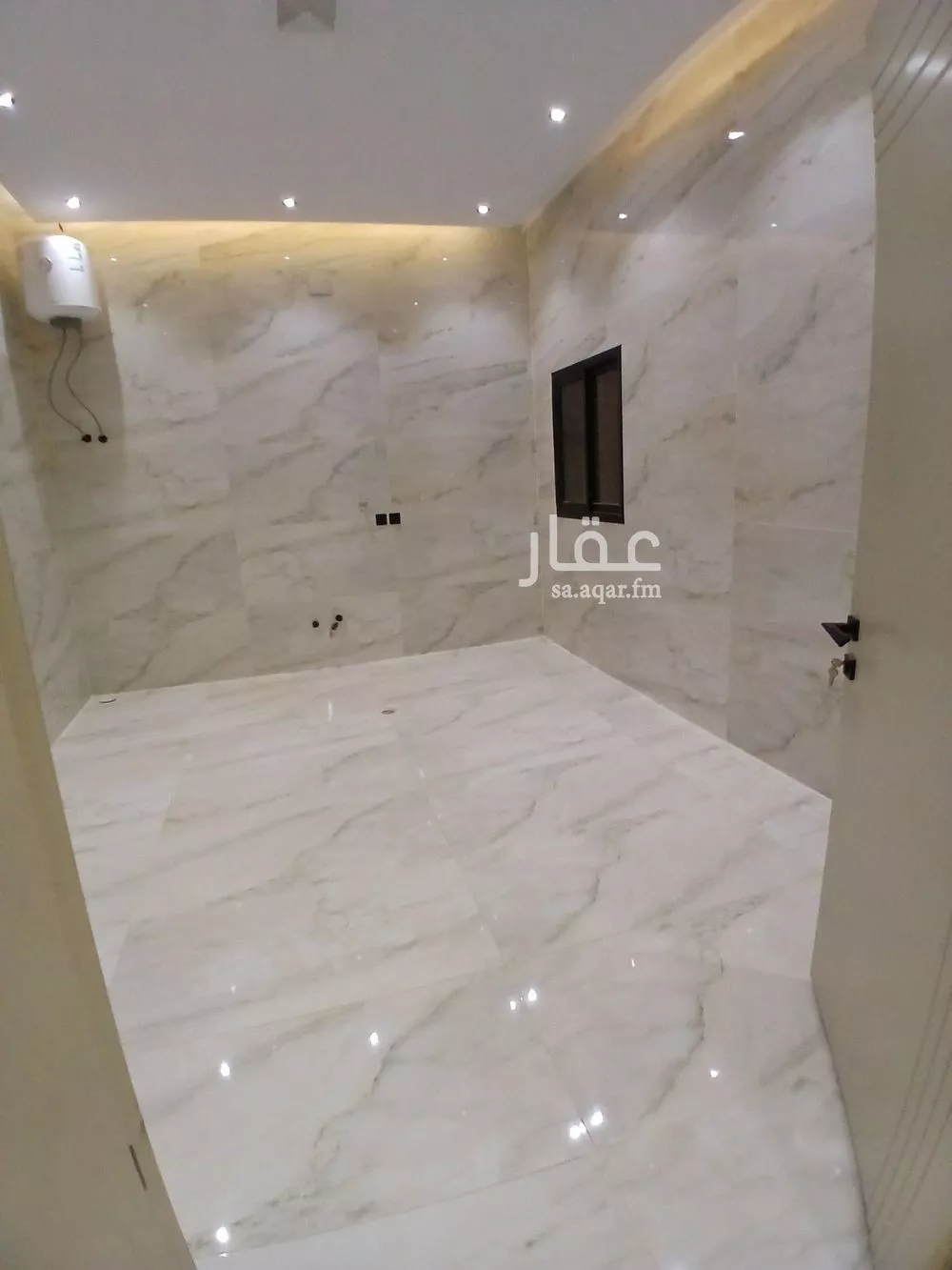 3 bedroom floor in As Suwaidi Al Gharabi 4