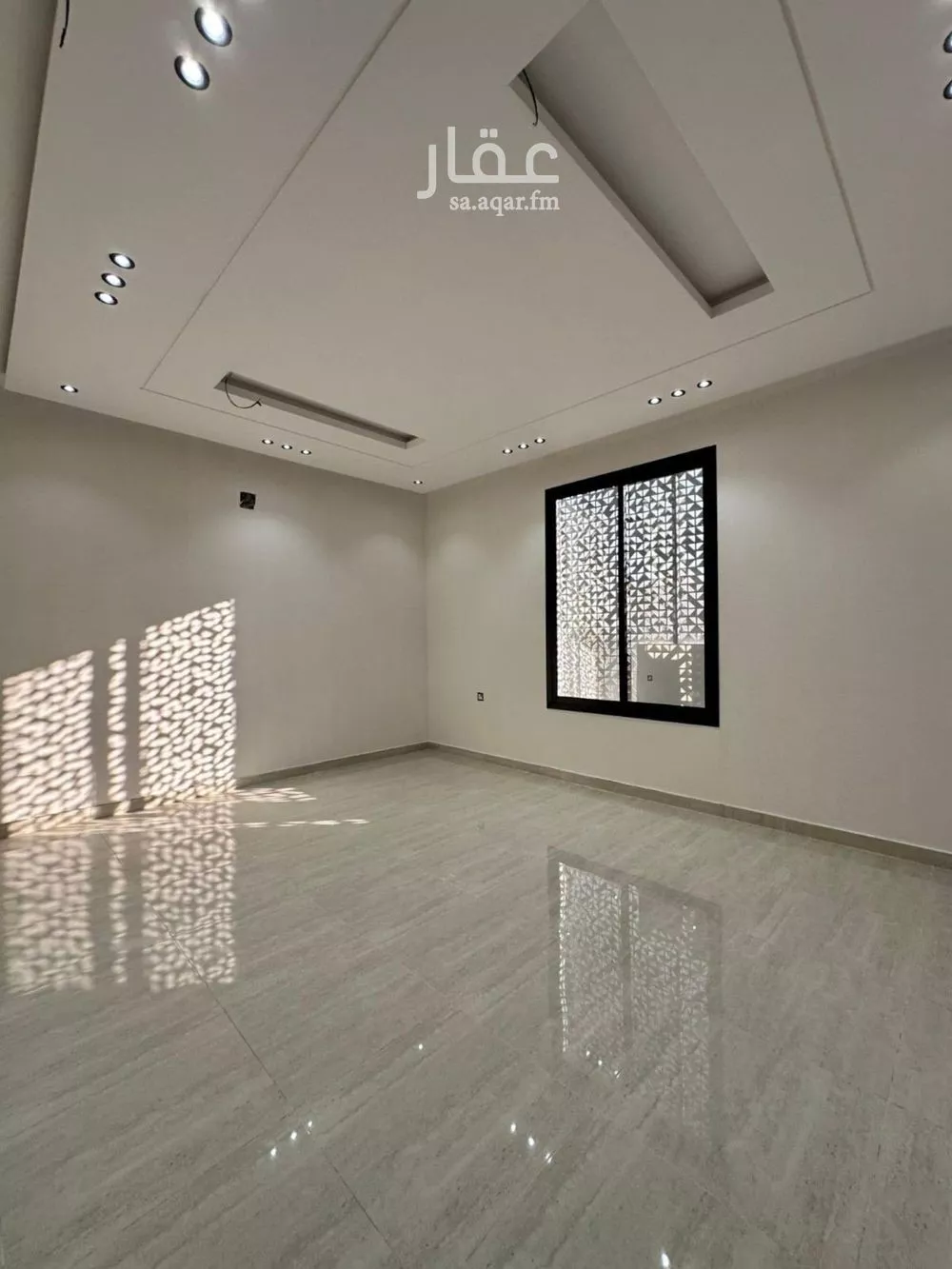 3 bedroom floor in Al Hazm 3