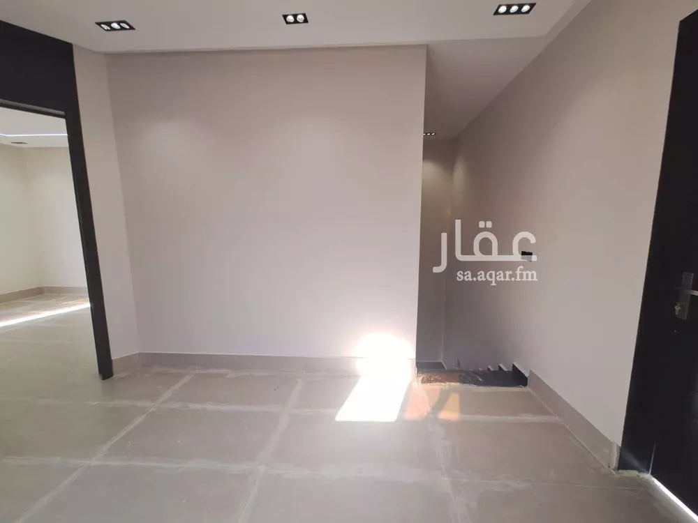 فيلا 5 غرف في العريجاء الغربية 3