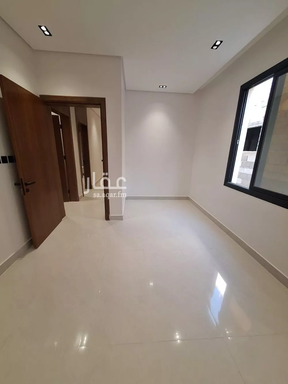 3 bedroom floor in Tuwaiq 4