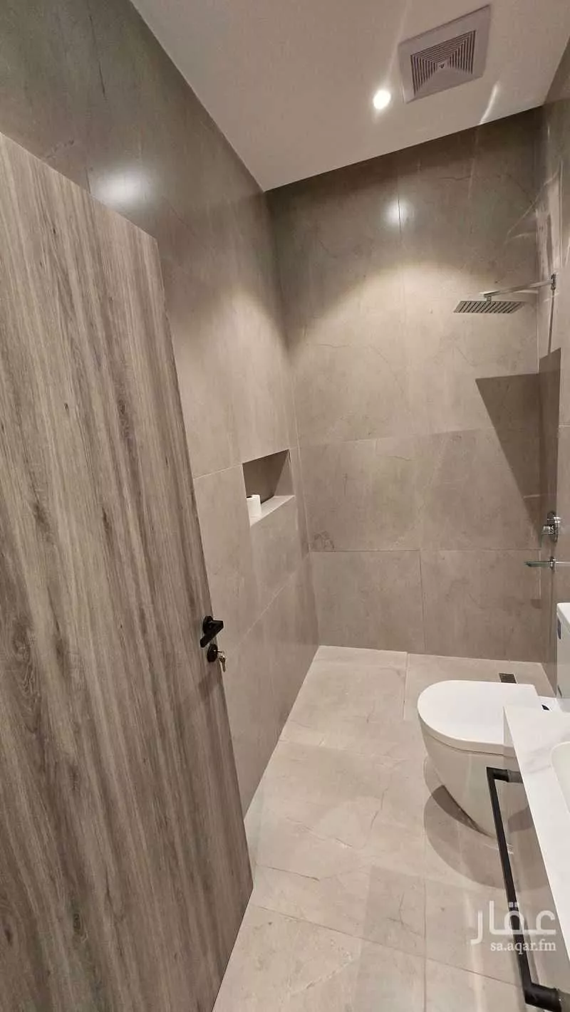 2 bedroom apartment in Al Shati, Jeddah 17