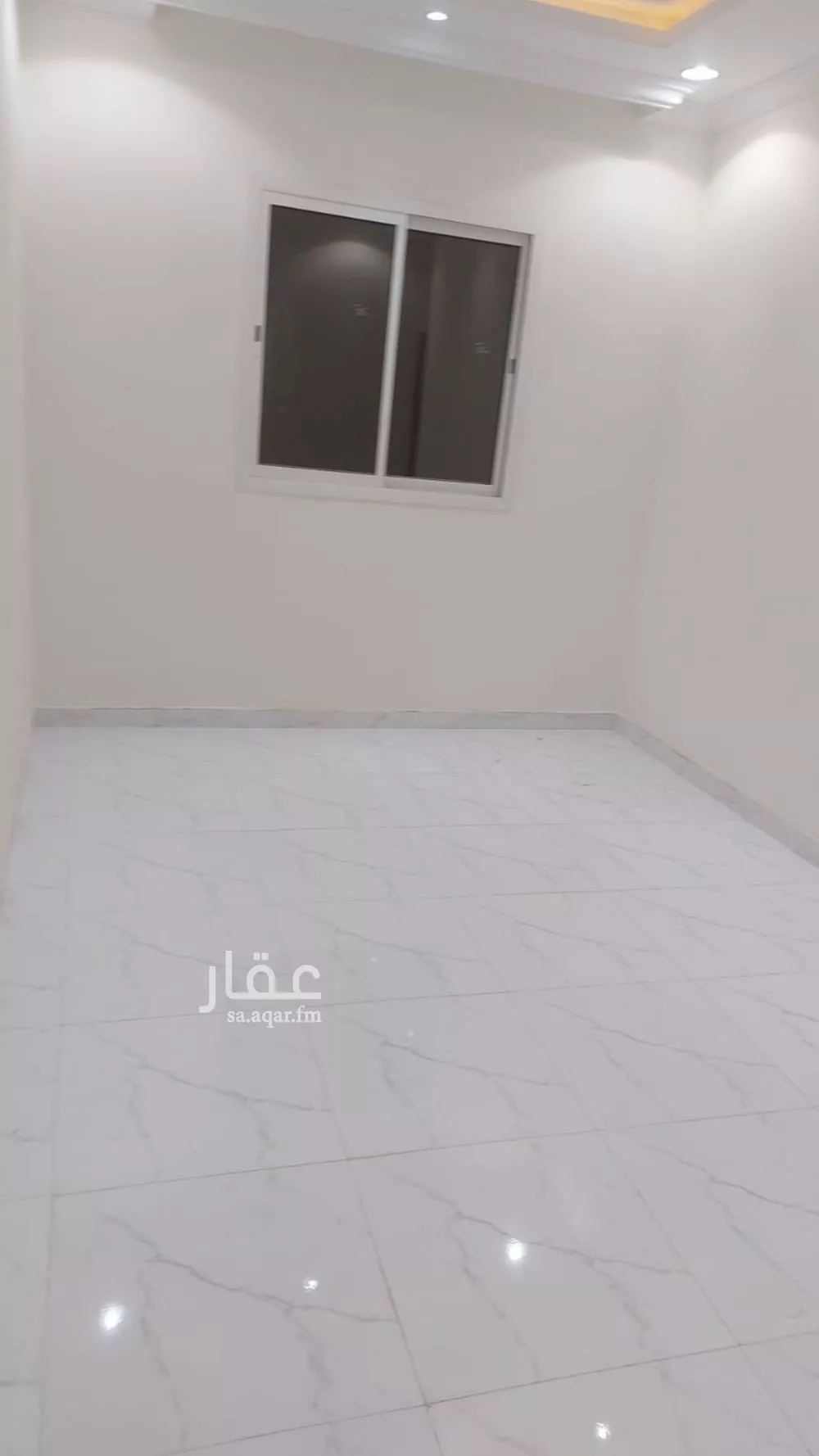 3 bedroom floor in Dhahrat Laban 4