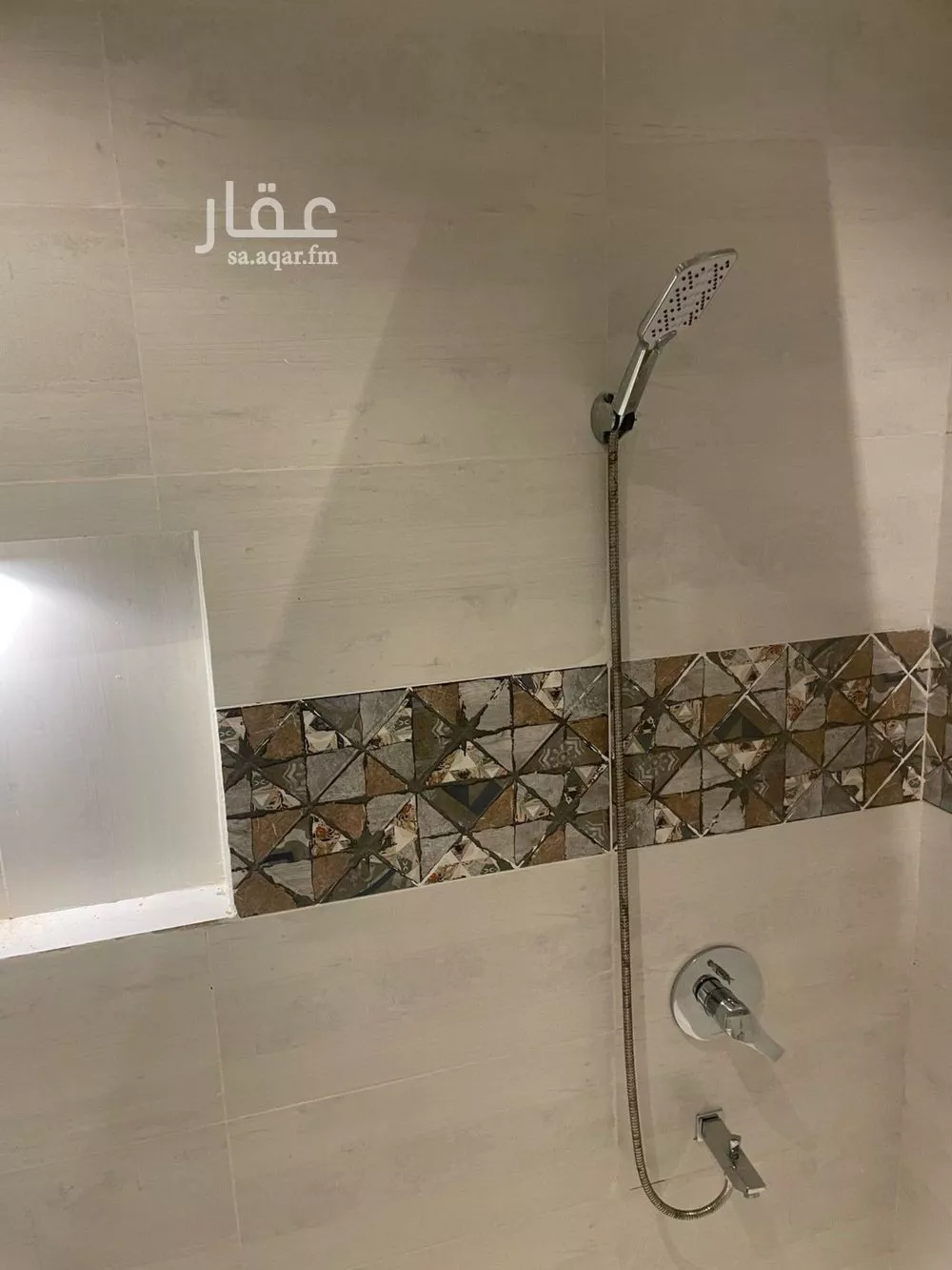 3 bedroom floor in Hittin 4