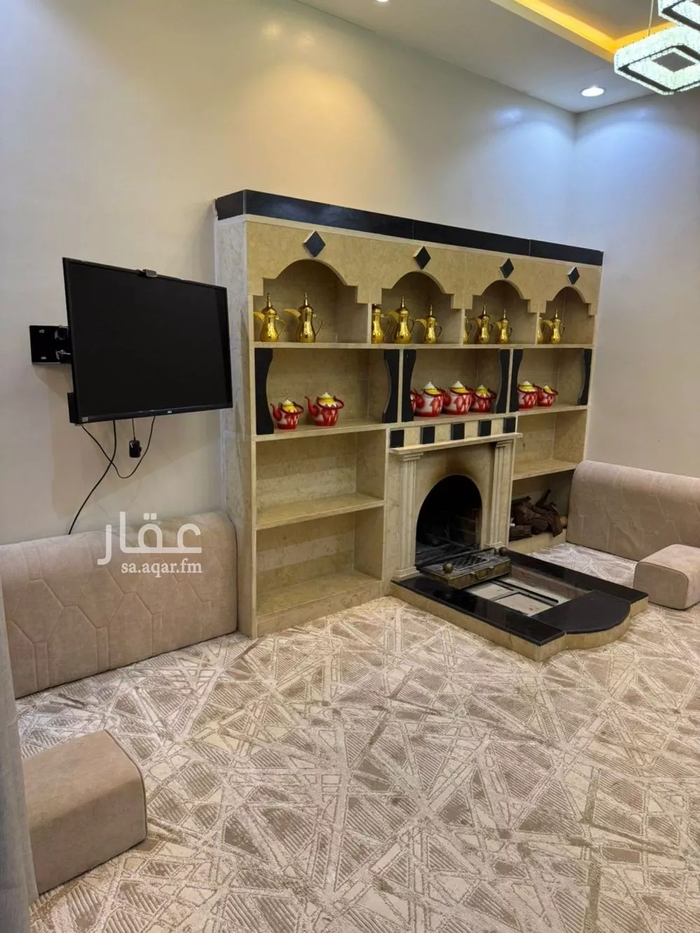 6 bedroom villa in Al Rimal 3