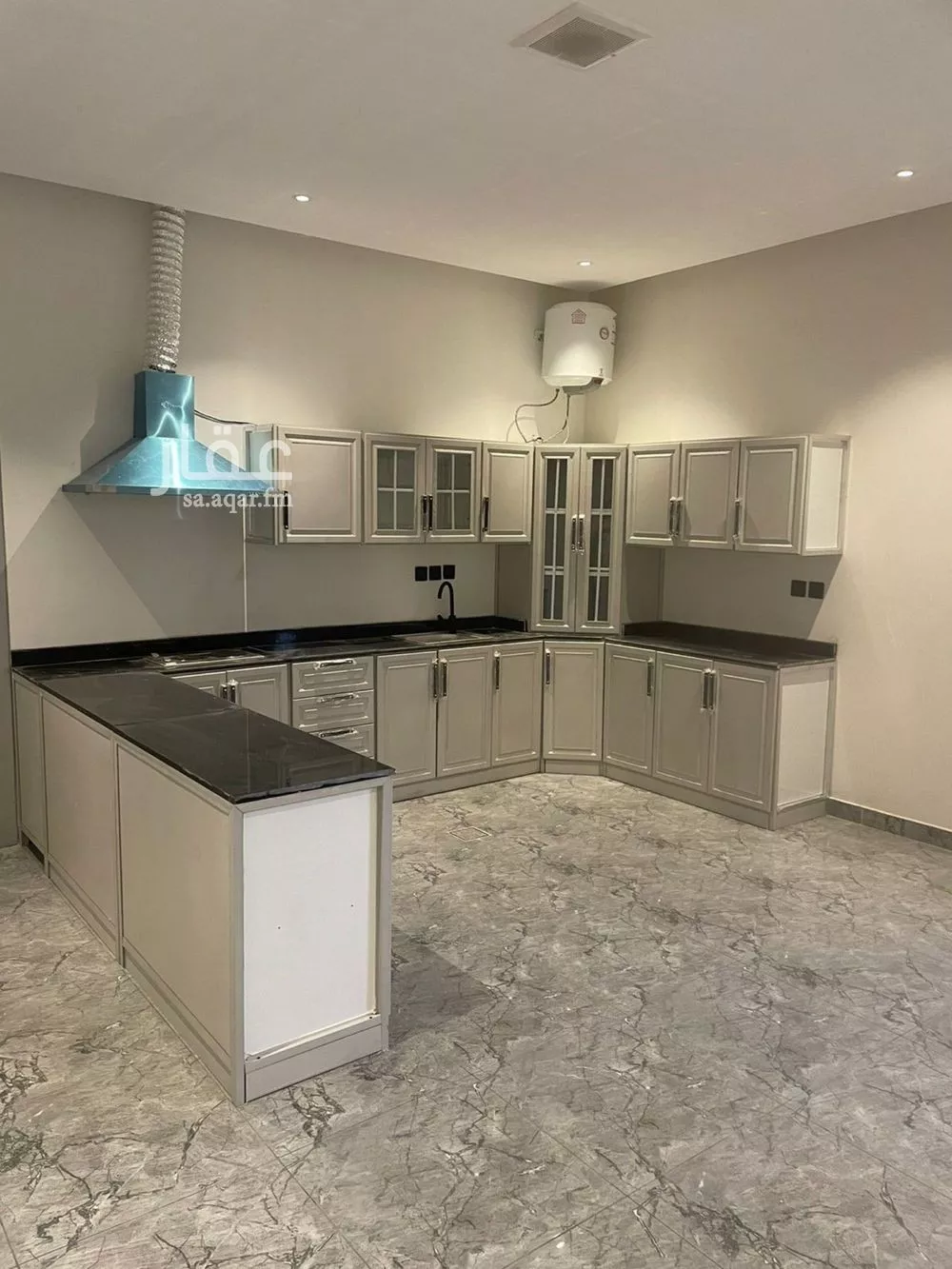 2 bedroom floor in Hittin 1