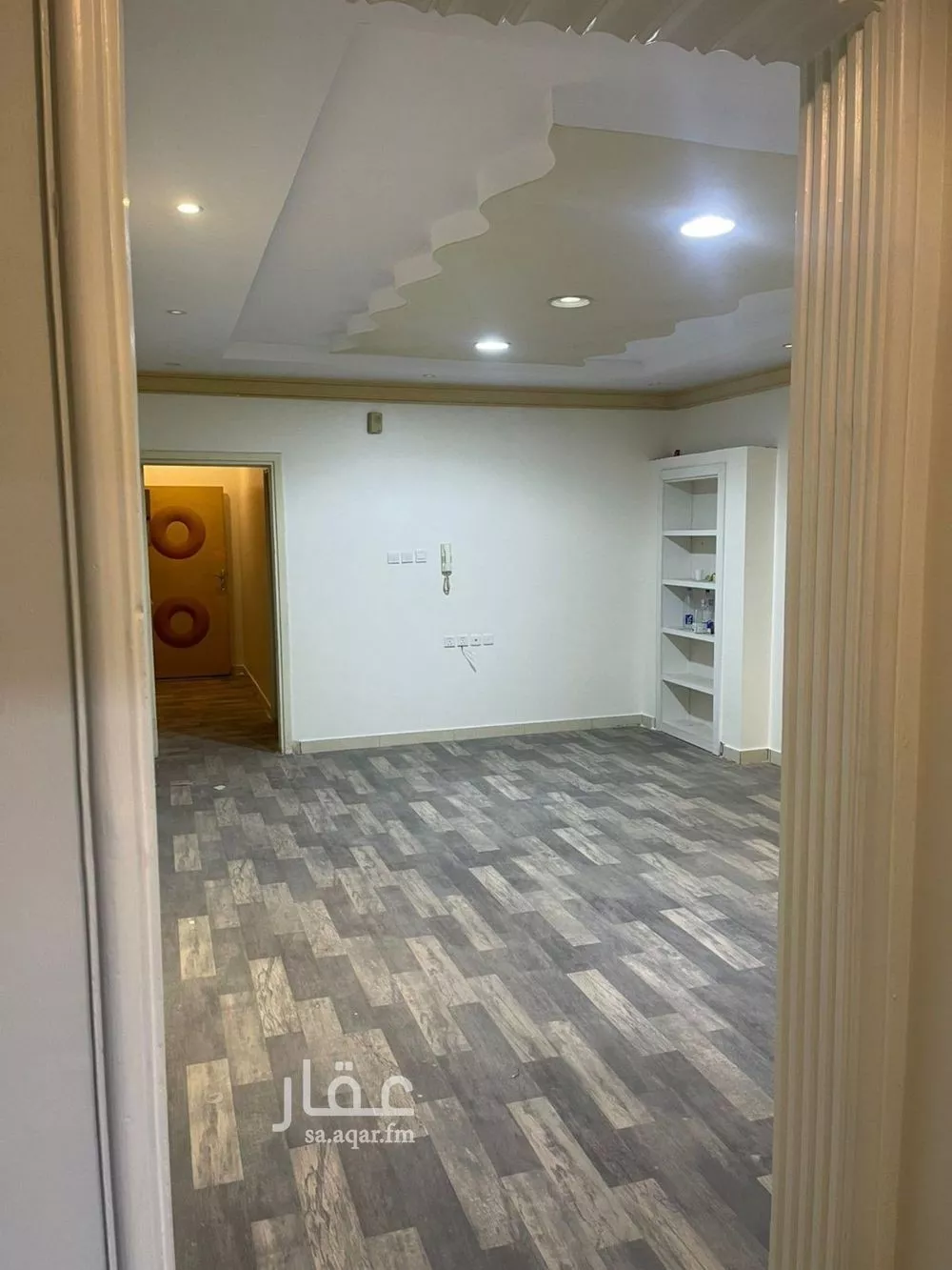 3 bedroom floor in Al Khaleej 2