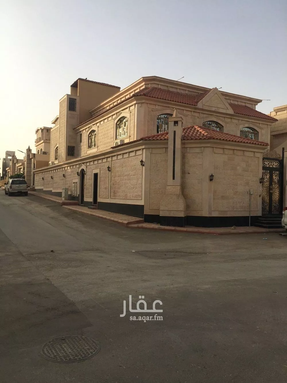 8 bedroom villa in Dhahrat Laban 3