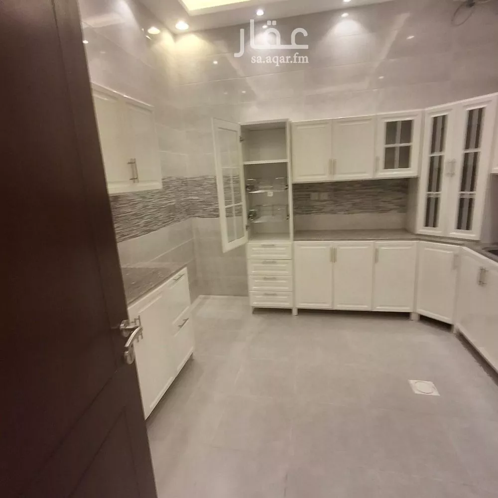 2 bedroom floor in Al Narjis 5