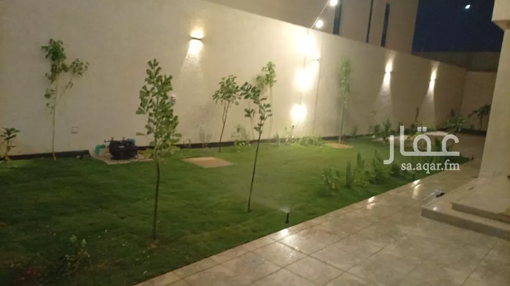 فيلا 4 غرف في الجنادرية 3