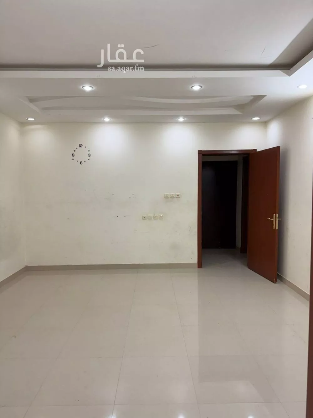 2 bedroom floor in Dhahrat Laban 5