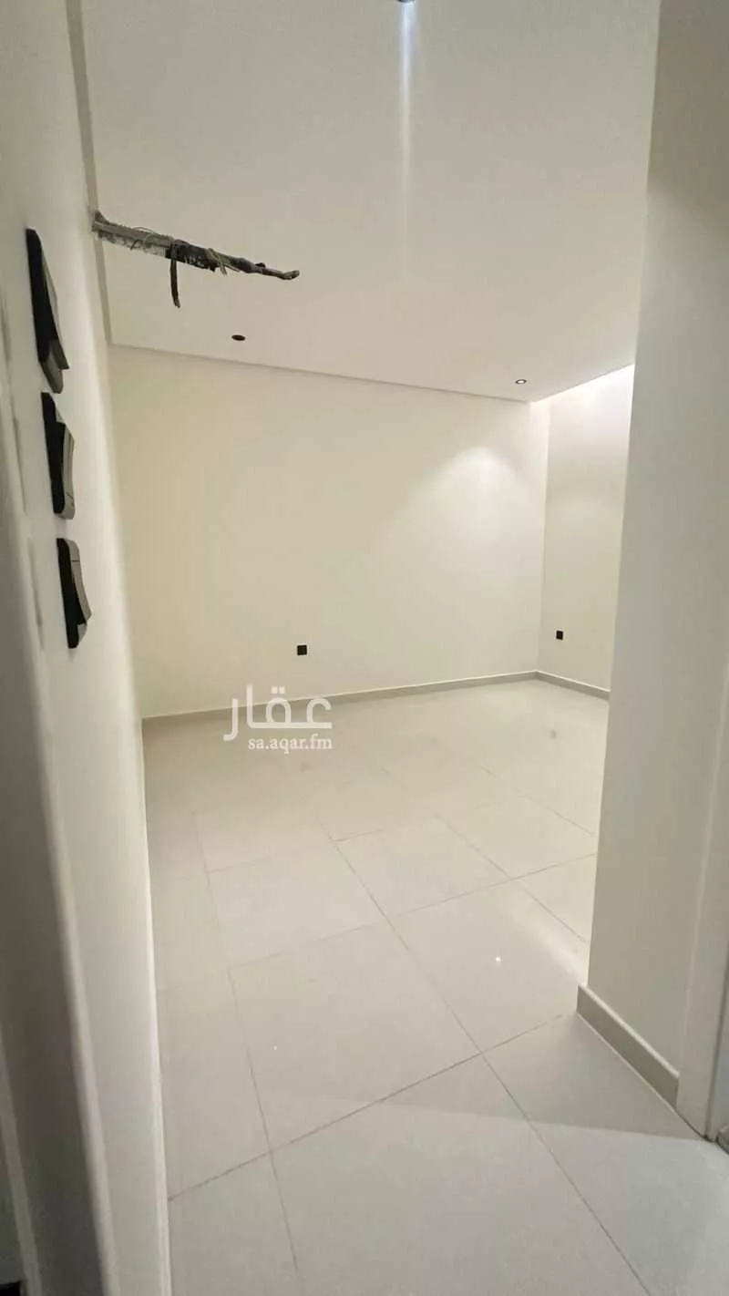 شقة 4 غرف في العزيزية 5