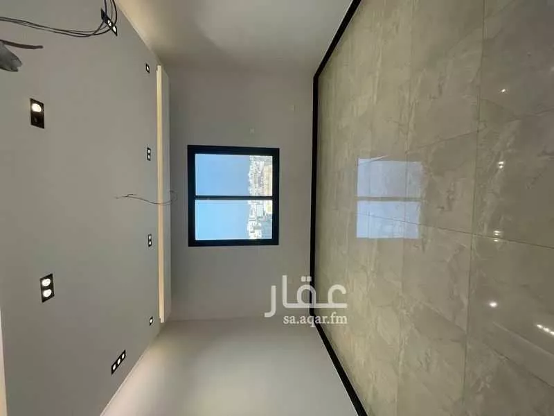 شقة 4 غرف في الصفا 5