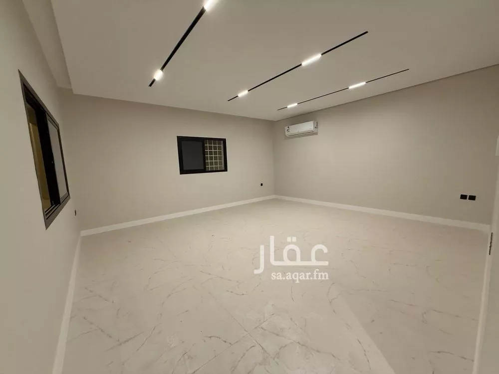 2 bedroom floor in Al Aridh 1