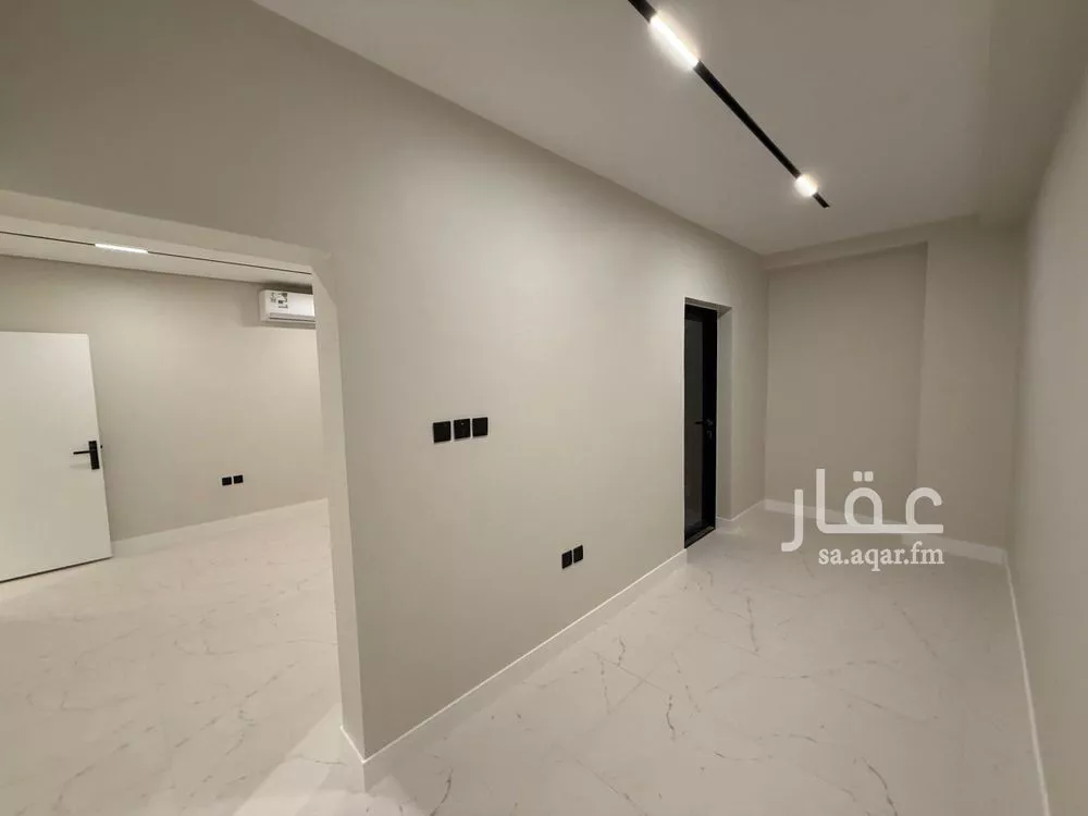 2 bedroom floor in Al Aridh 5