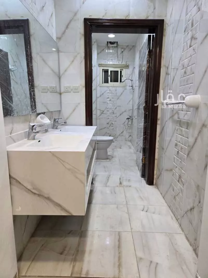 5 bedroom apartment in Al Rawabi, Madinah 4