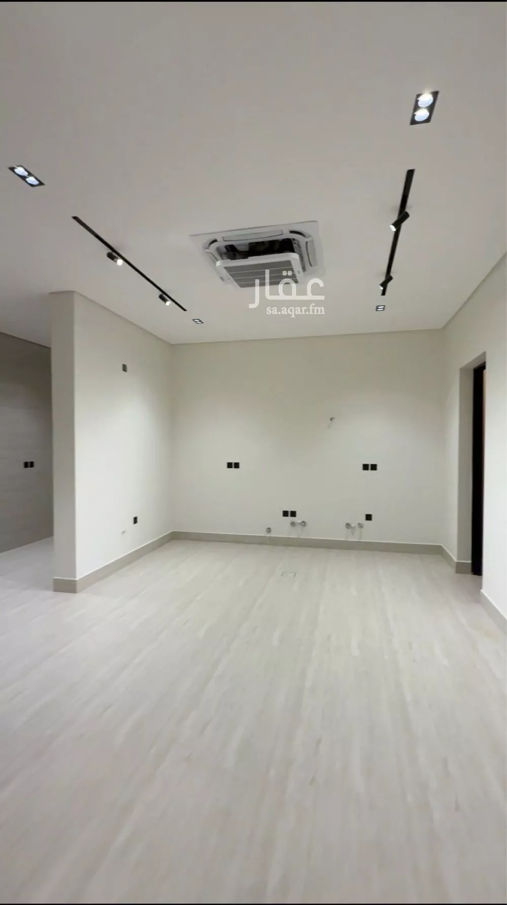 فيلا 6 غرف في النرجس 3