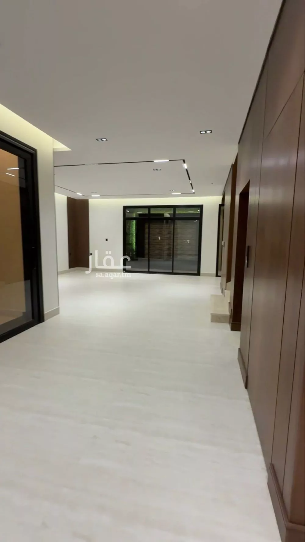 فيلا 6 غرف في النرجس 4