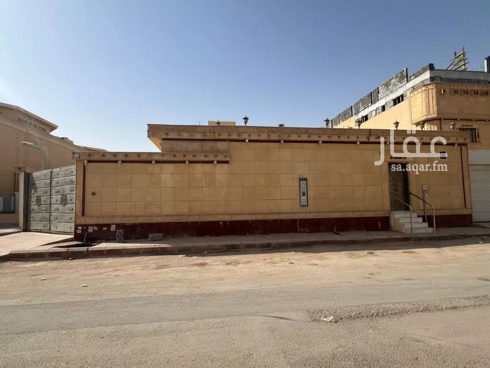 أرض 613 م² في الرمال 3