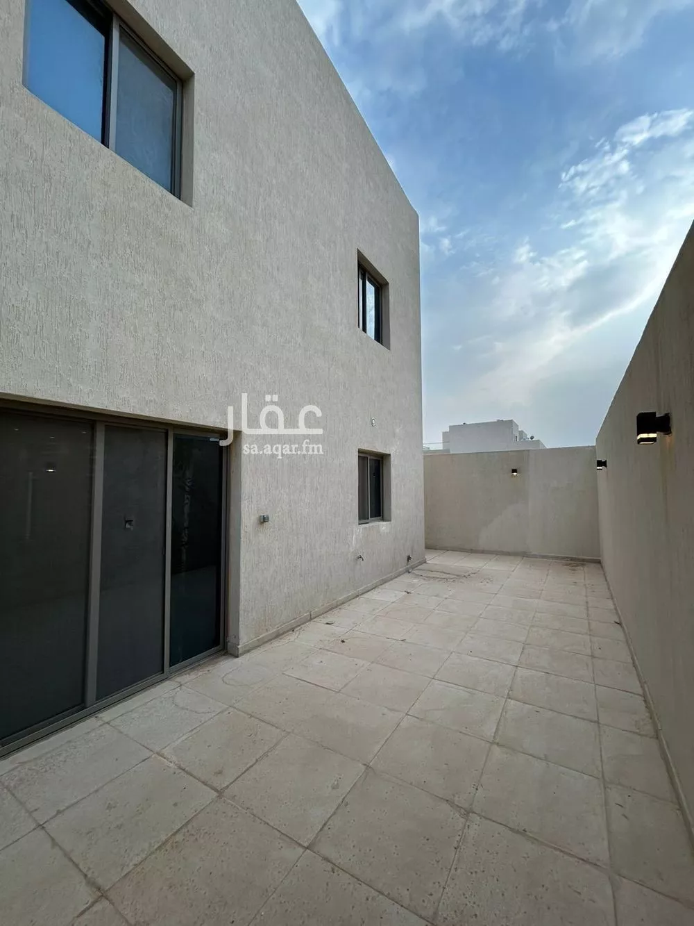 فيلا 4 غرف في النرجس 3