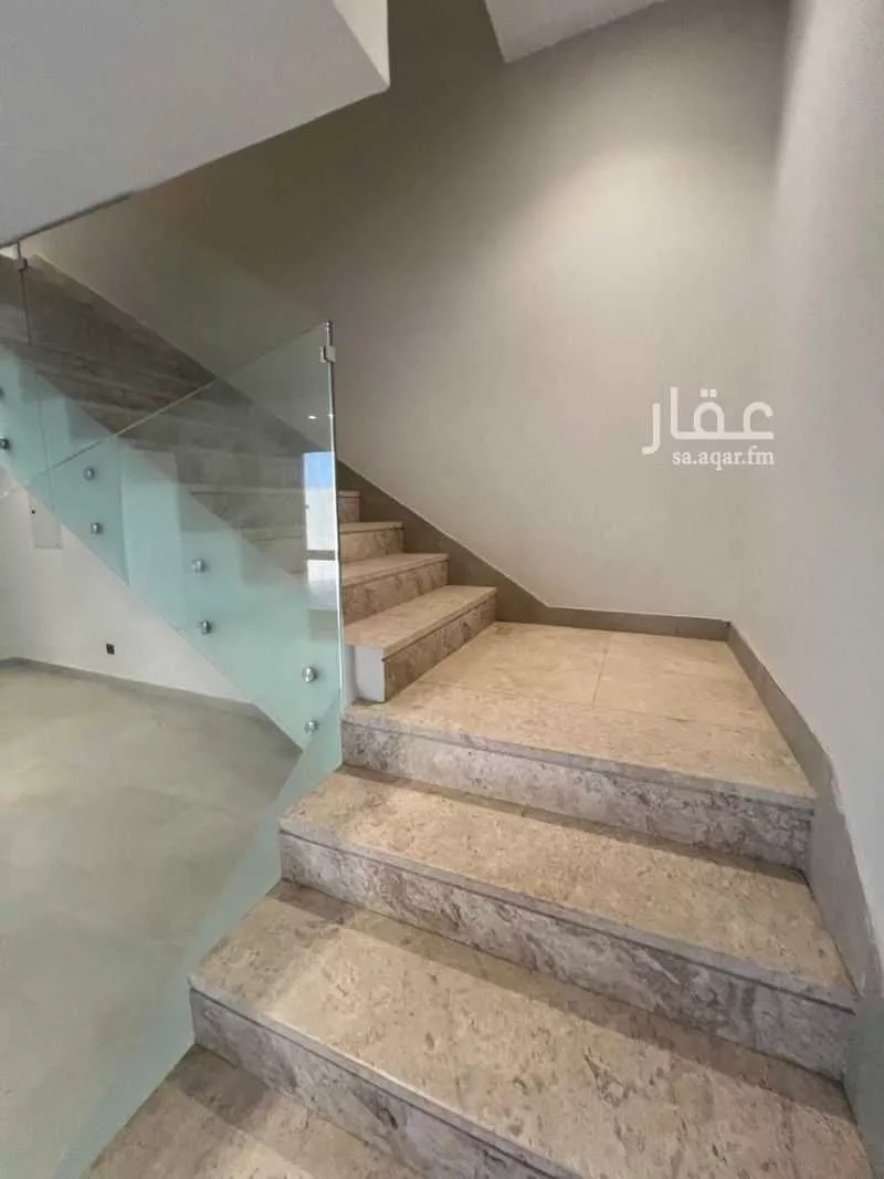 4 bedroom villa in Okaz, Riyadh 6