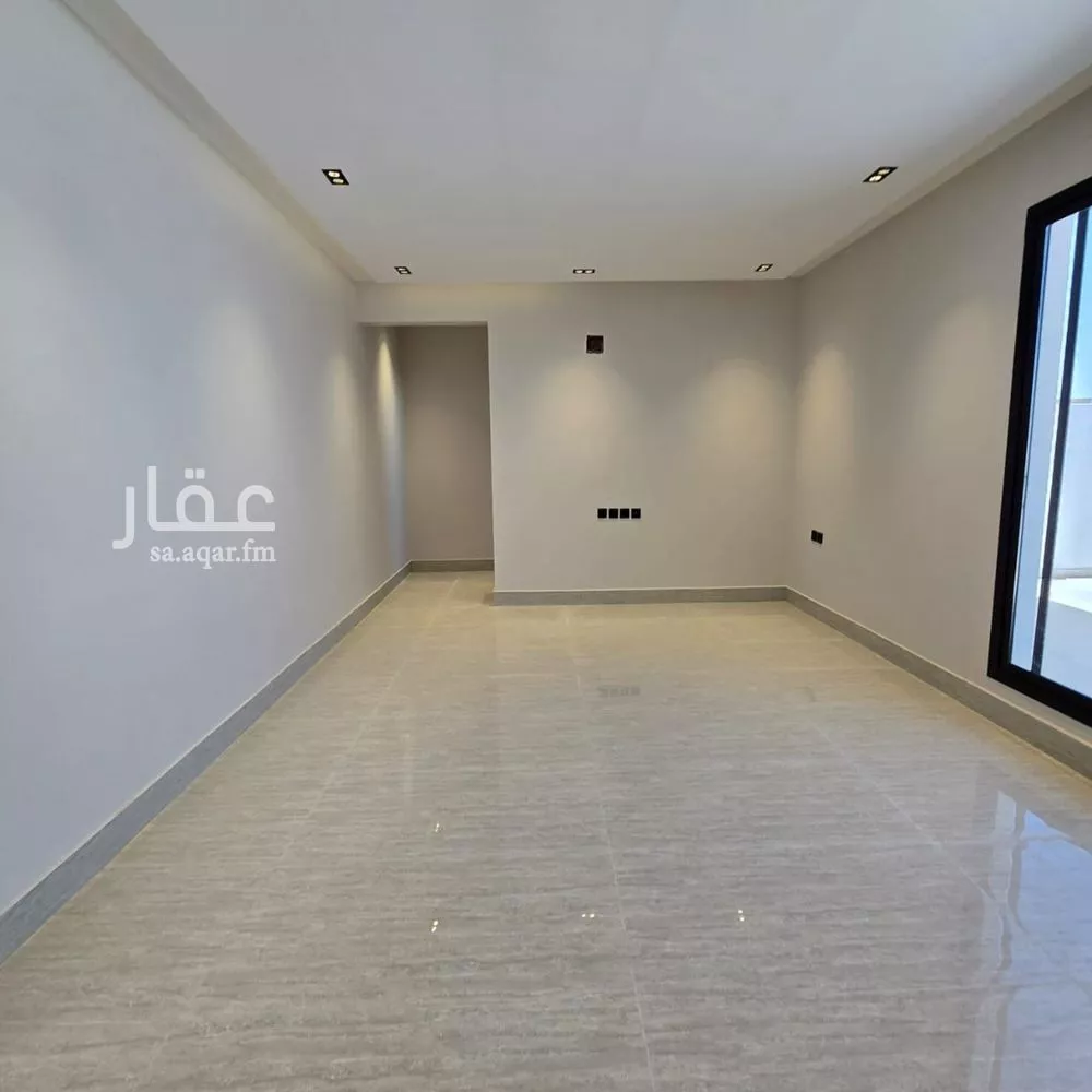 5 bedroom villa in Al Qairawan, Riyadh 9