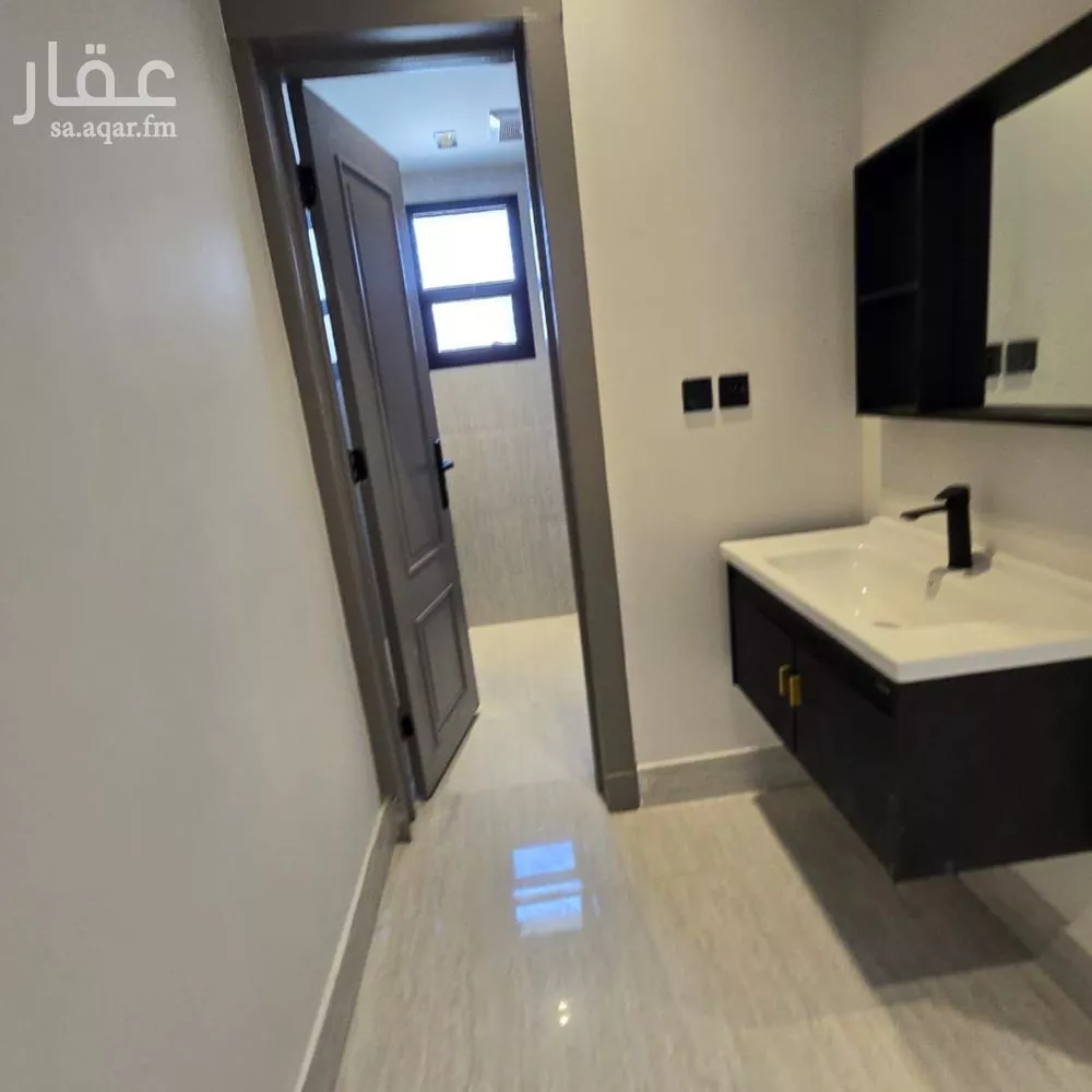 5 bedroom villa in Al Qairawan, Riyadh 12