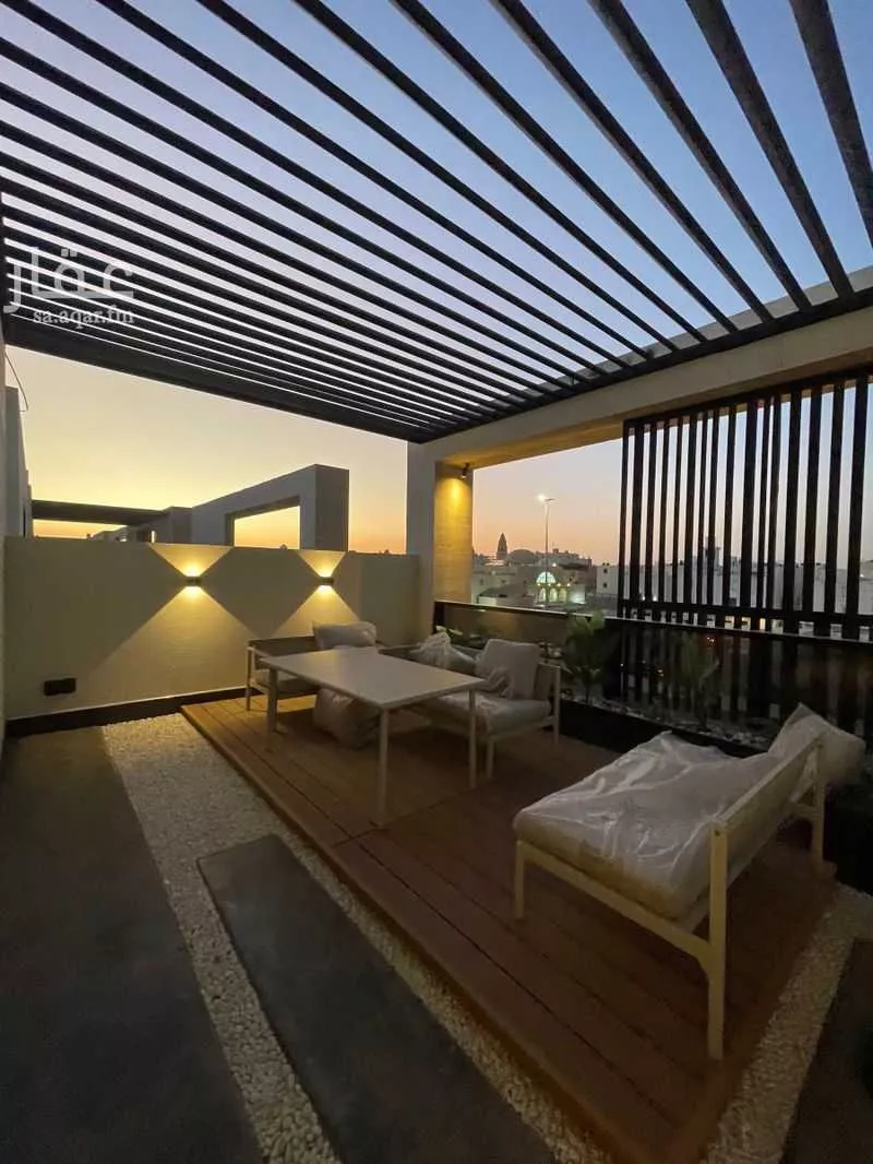 فيلا 4 غرف في الشعلة 5