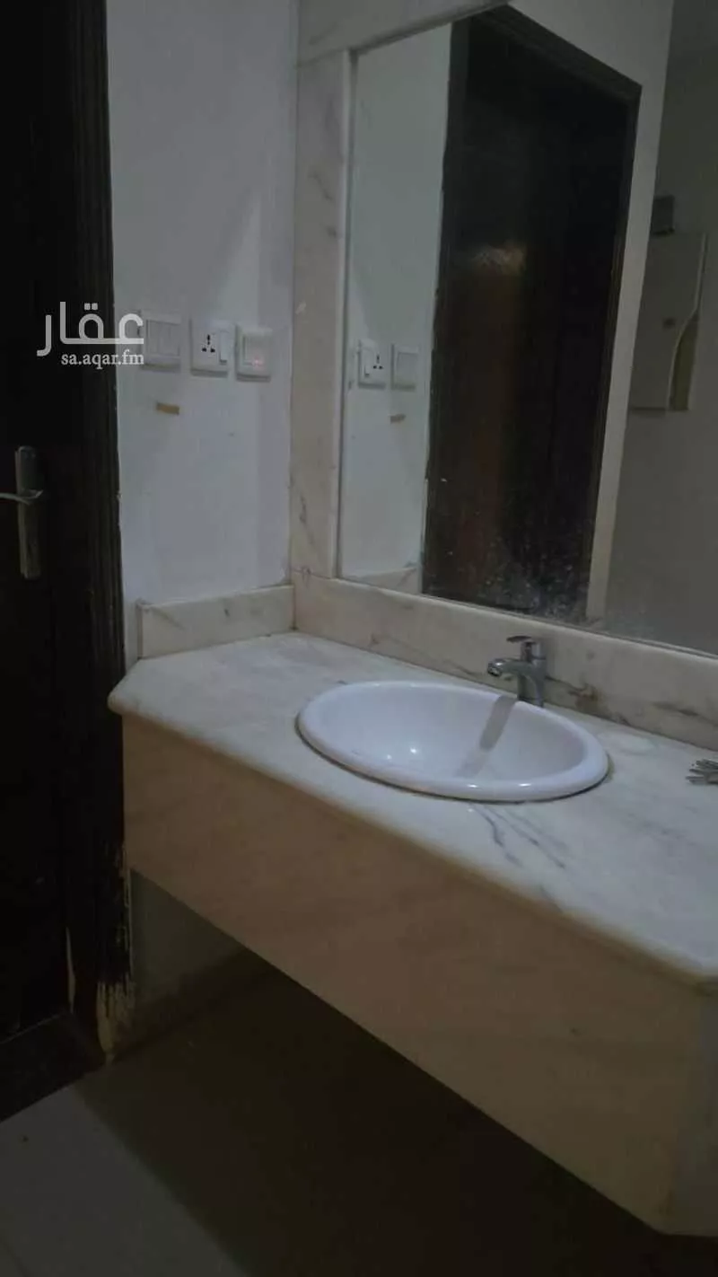 شقة 5 غرف في بدر 5