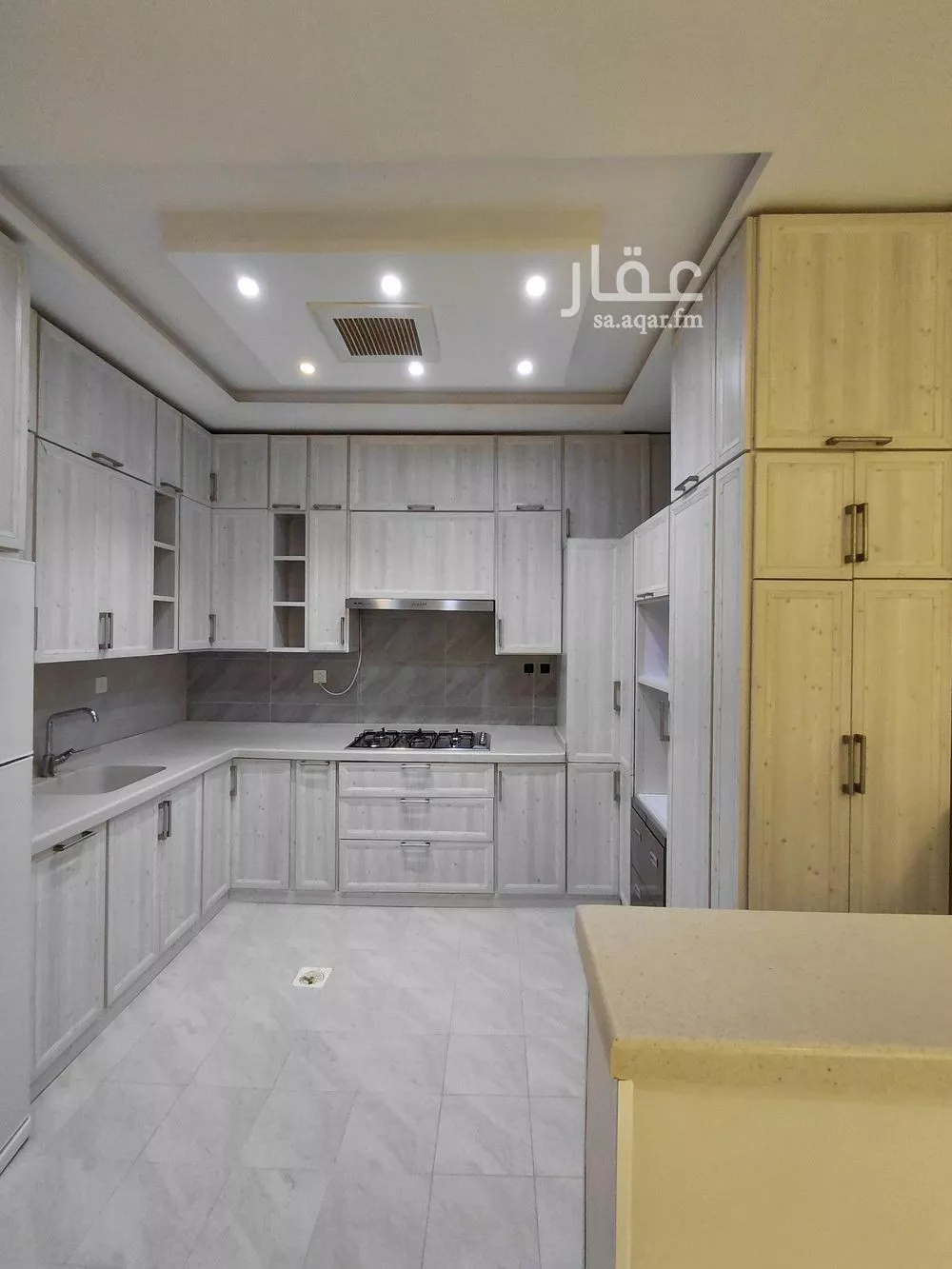3 bedroom apartment in Al Wahah, Jeddah 9