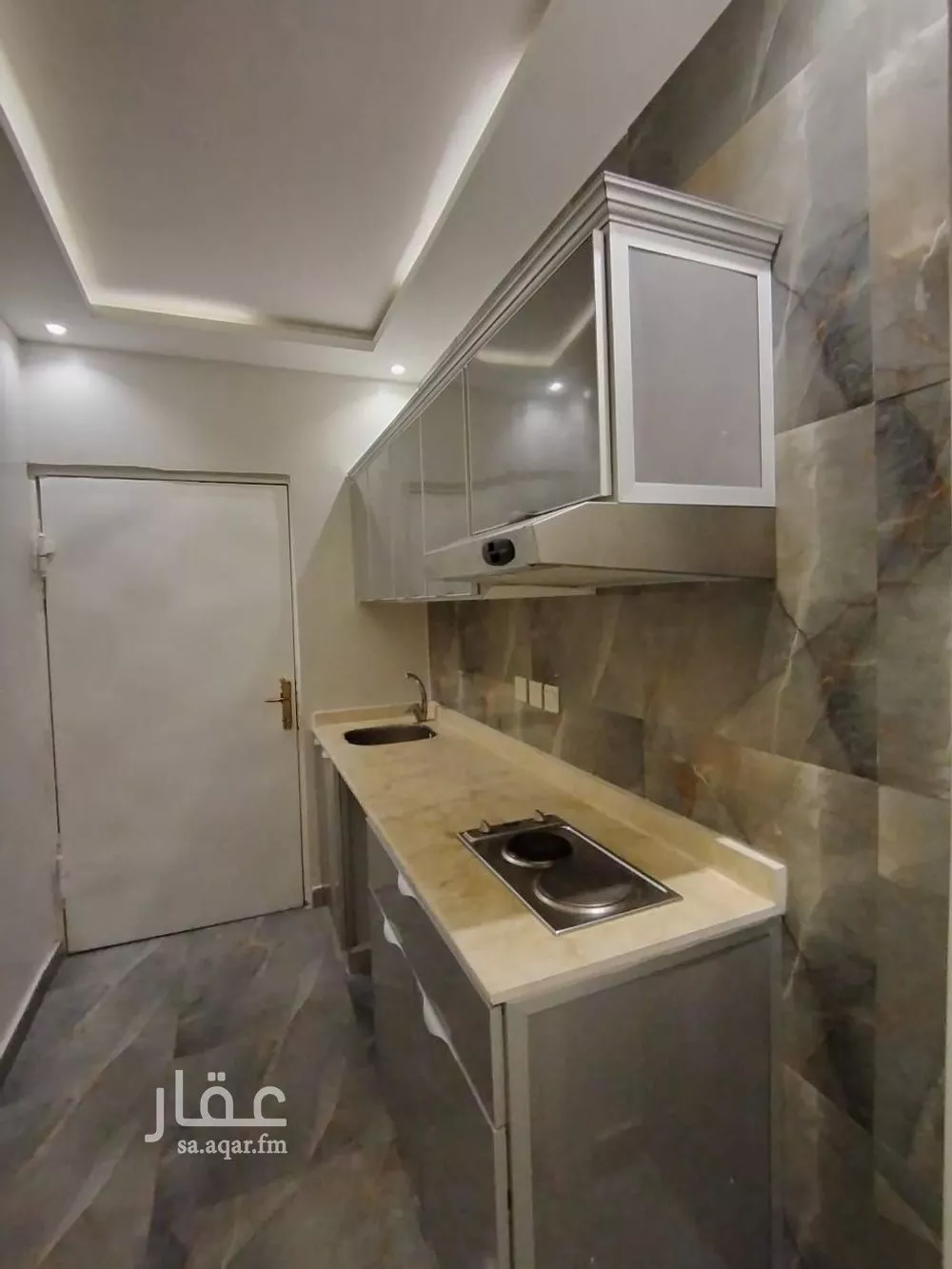 شقة 1 غرف في الملقا 2