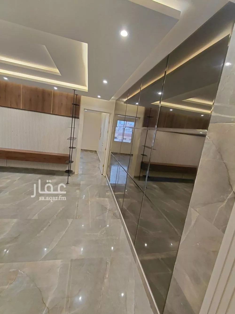 شقة 1 غرف في العقيق 4