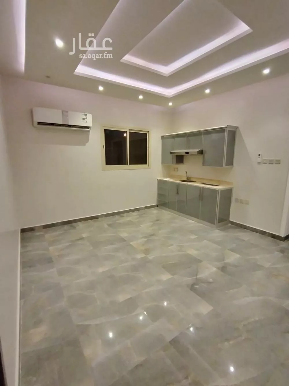 شقة 1 غرف في الملقا 3