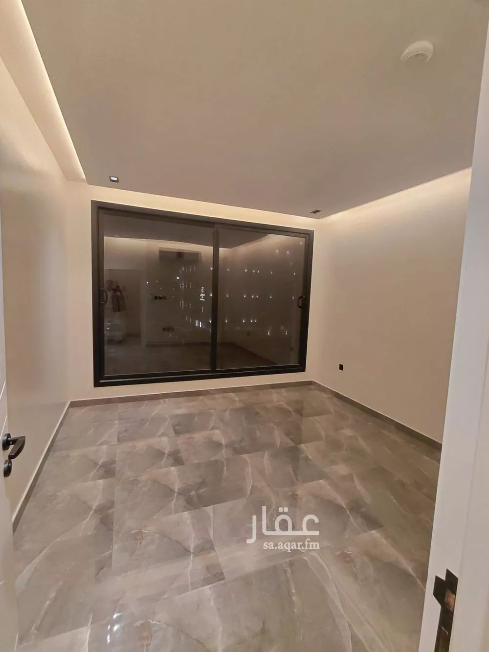 شقة 1 غرف في العارض 4