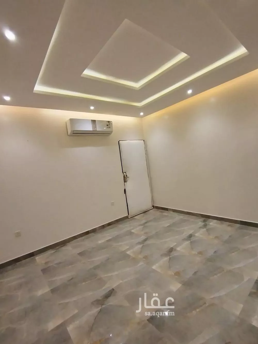 شقة 1 غرف في الملقا 3